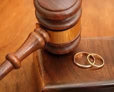 divorce lawyer